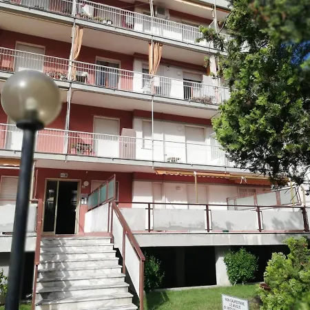 Viale Della Repubblica 公寓 *
